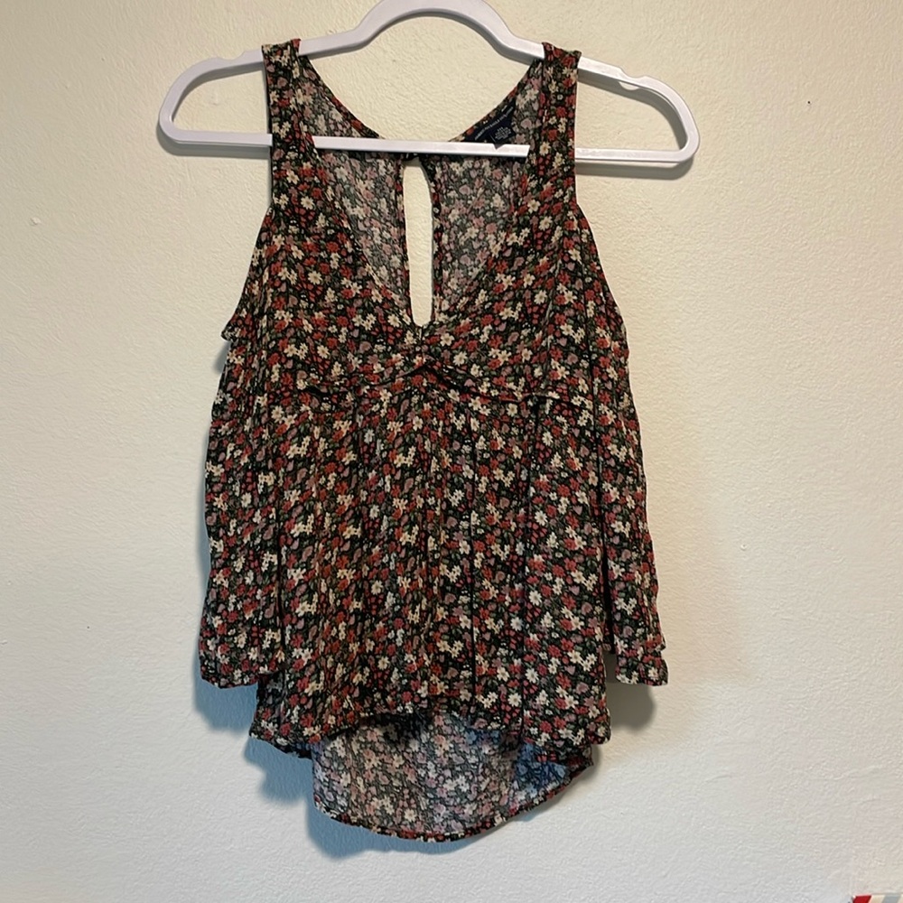 AMERICAN EAGLE COLD SHOULDER TOP